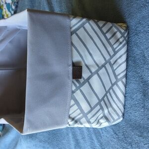 Thirty-one Reversible Bin